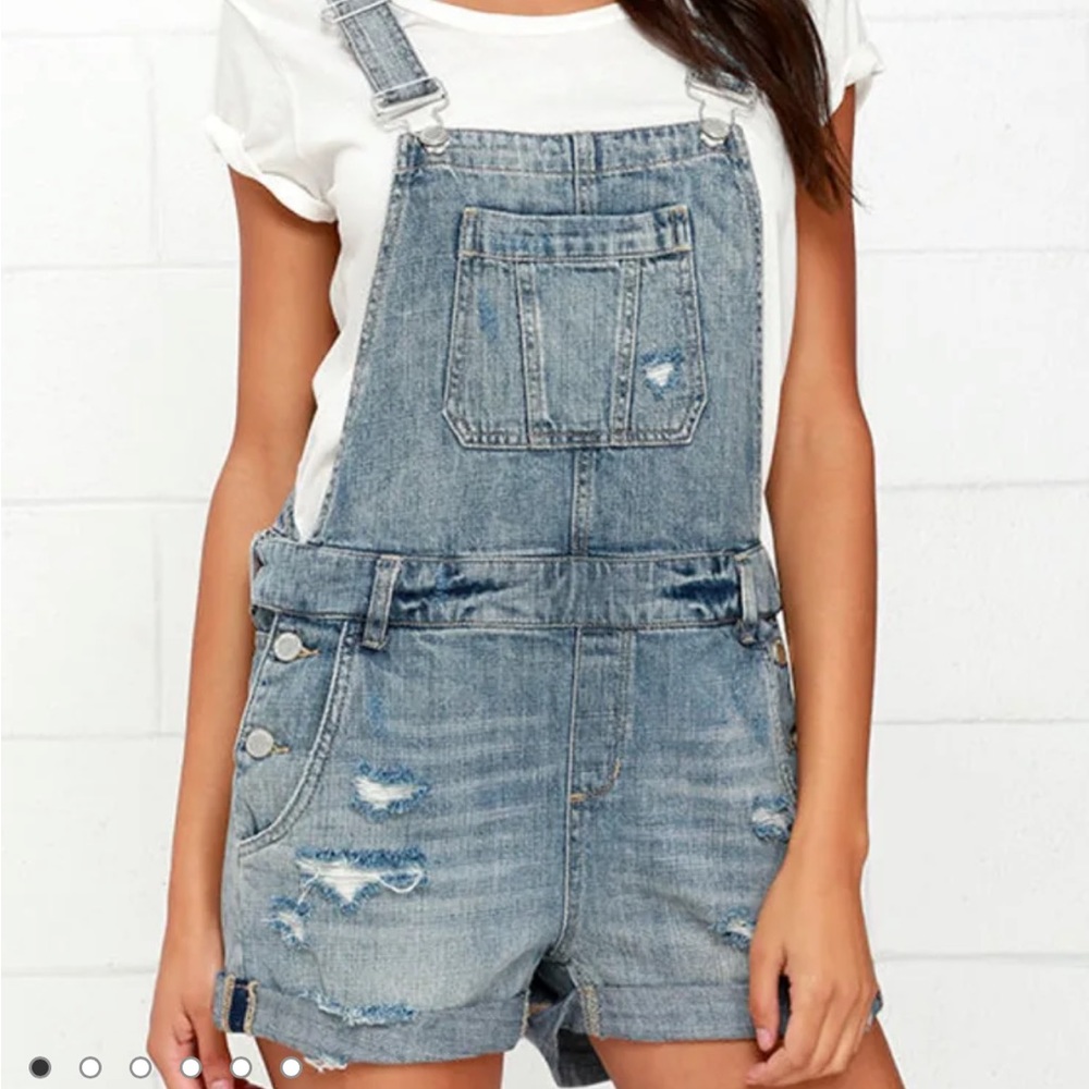 Blank NYC Medium Wash Distressed Short Overall Size 26